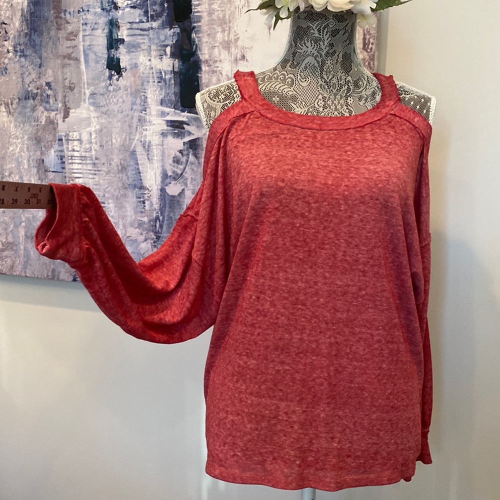 We The Free cold shoulder long sleeve top- small - never worn
